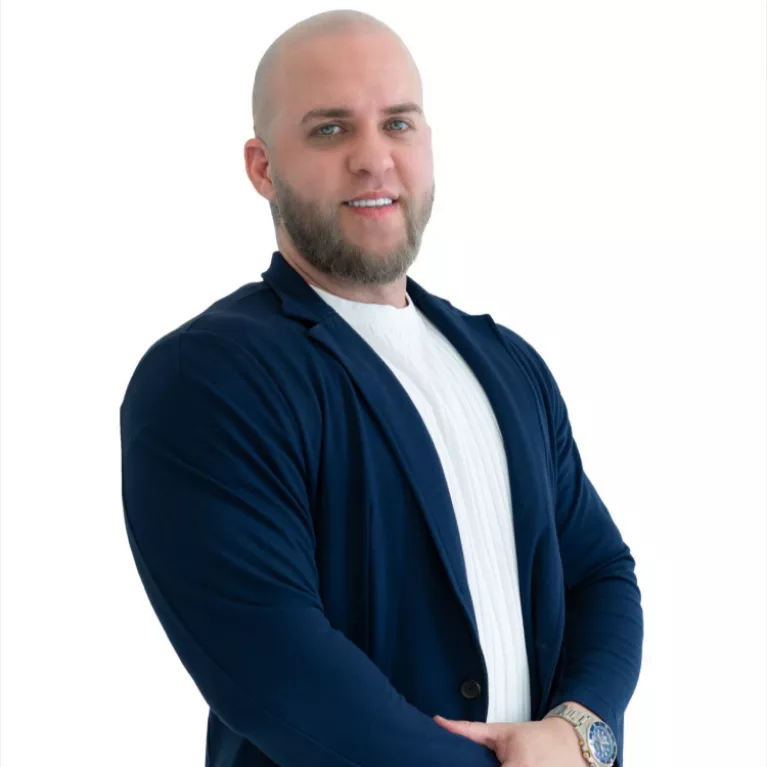 Renier Perez Ruiz Logo